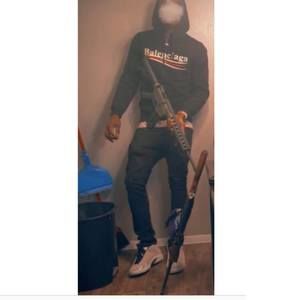 Meet your Posher, Jay